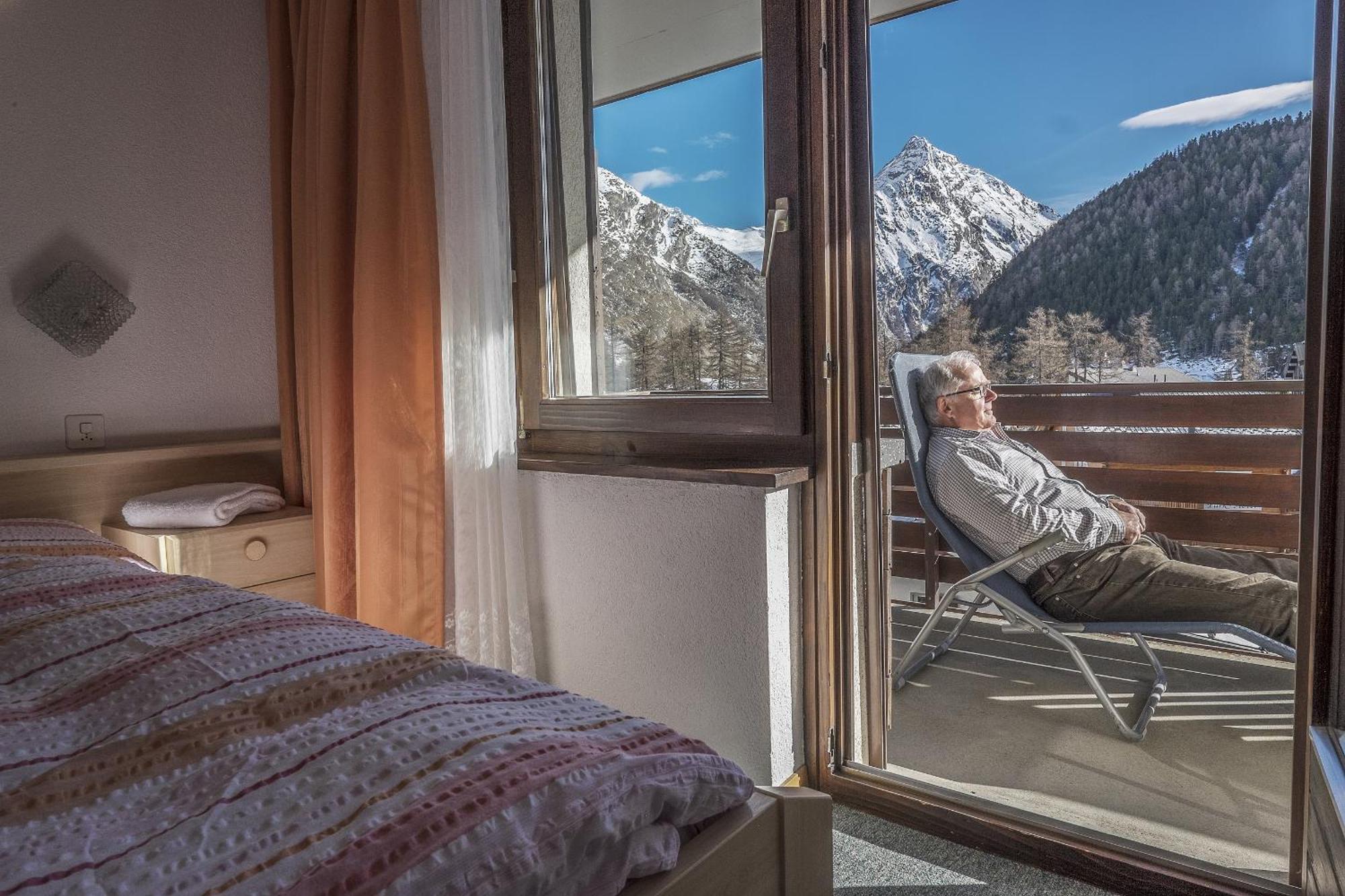 Apartments Bergrose Saas-Fee Habitación foto