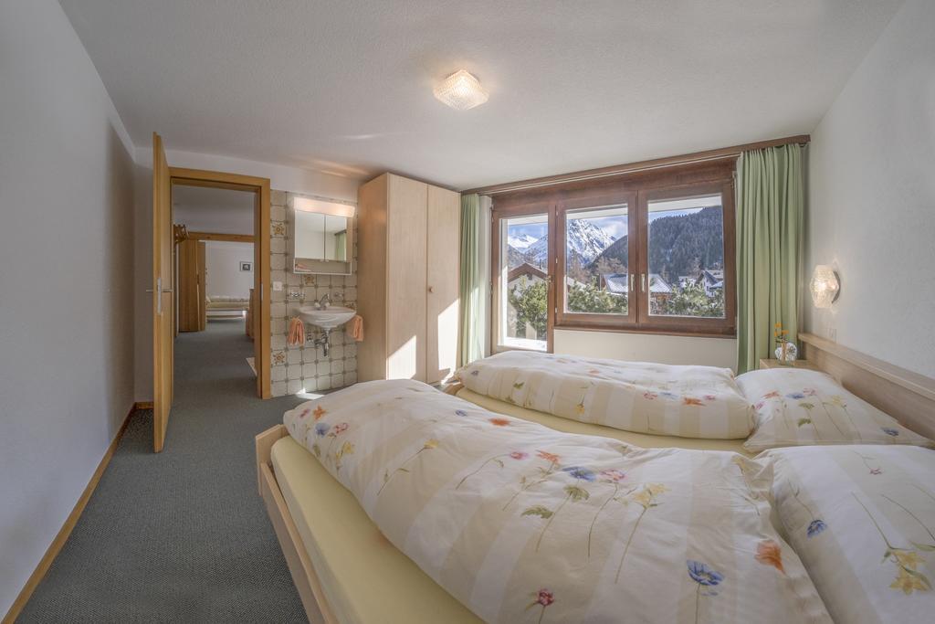 Apartments Bergrose Saas-Fee Habitación foto